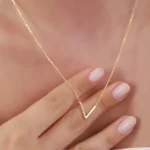 18K Gold Vermeil Diamond V Necklace | Elegant Zircon Accent - Görsel 6