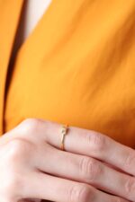 14k Gold Butterfly Ring: Minimalist Stacking Ring, Elegant Gift - Görsel 5