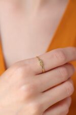 14k Gold Butterfly Ring: Minimalist Stacking Ring, Elegant Gift - Görsel 10