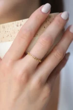 14k Gold Link Ring, Minimalist Chain Band, Stacking Ring - Görsel 3