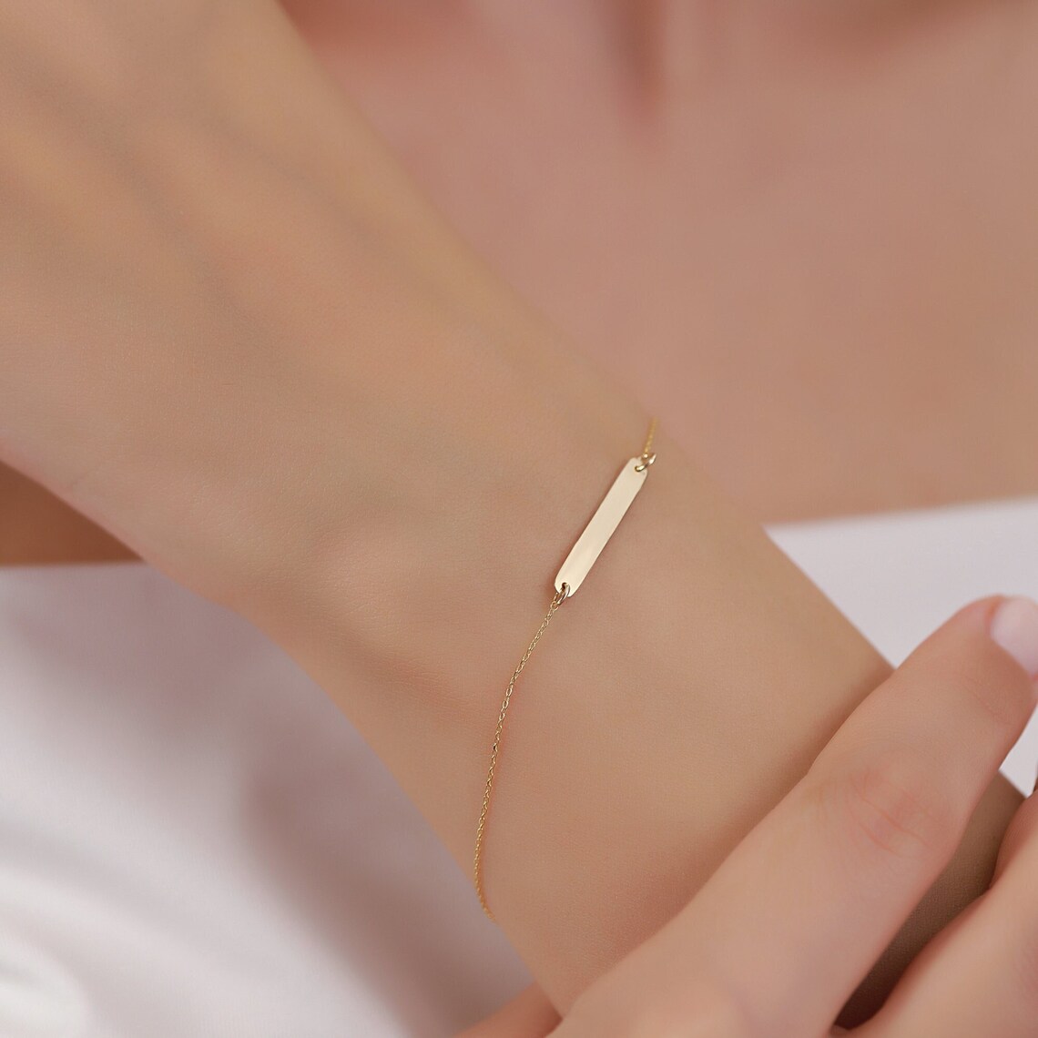 il_1140xN.6172218412_thia Minimalist Solid Gold Bar Bracelet, 10k 14k Yellow Gold, Dainty Layering Chain - Görsel 1
