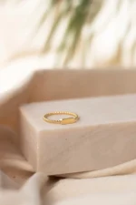 Gold Beaded Band Ring with Engravable Oval Bar - Minimalist Stackable Jewelry - Görsel 9