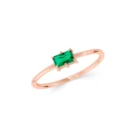 Gold Emerald Cut Ring, Minimalist Gemstone Solitaire Band - Görsel 5