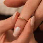 14k Gold Chevron Diamond Ring, Minimalist Pavé V Band - Görsel 6