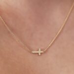Solid Gold Sideways Cross Necklace – 10K/14K Faith Pendant - Görsel 2