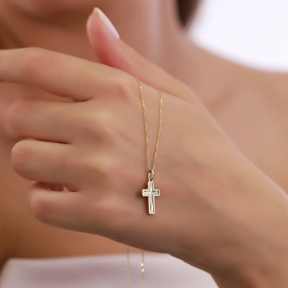 il_1140xN.5607471139_qg92 14K Gold Cross Pendant Necklace – Starburst Christian Jewelry - Görsel 1