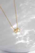 Solid Gold Double Circle Necklace – Interlocking Rings Pendant - Görsel 8