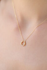 14K Gold Diamond Horseshoe Necklace – Lucky Charm Pendant - Görsel 3