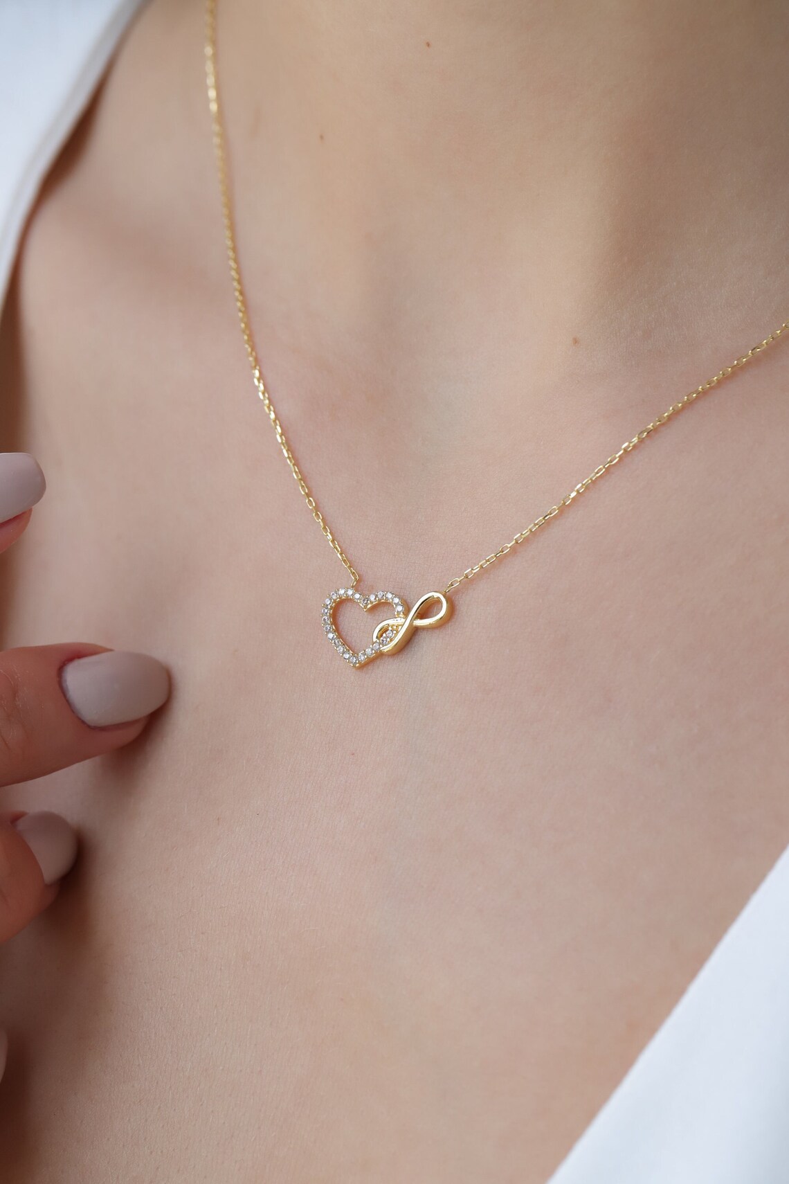 il_1140xN.6242984856_dfjp 10K Gold Diamond Heart Infinity Necklace – Eternal Love Pendant - Görsel 1