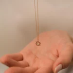 14K Solid Gold Sun Pendant Necklace: Diamond Celestial Charm - Görsel 2