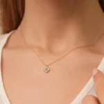 14k Gold Clover Pendant Necklace – Sparkling Lucky Charm - Görsel 2