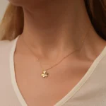 Solid Gold Flower Necklace – Dainty Diamond Accent, Floral Pendant - Görsel 2