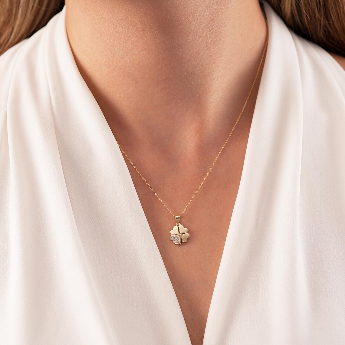 il_1140xN.7376466538_n7dv 14k Solid Gold Four Leaf Clover Necklace, CZ Shamrock Pendant - Görsel 1